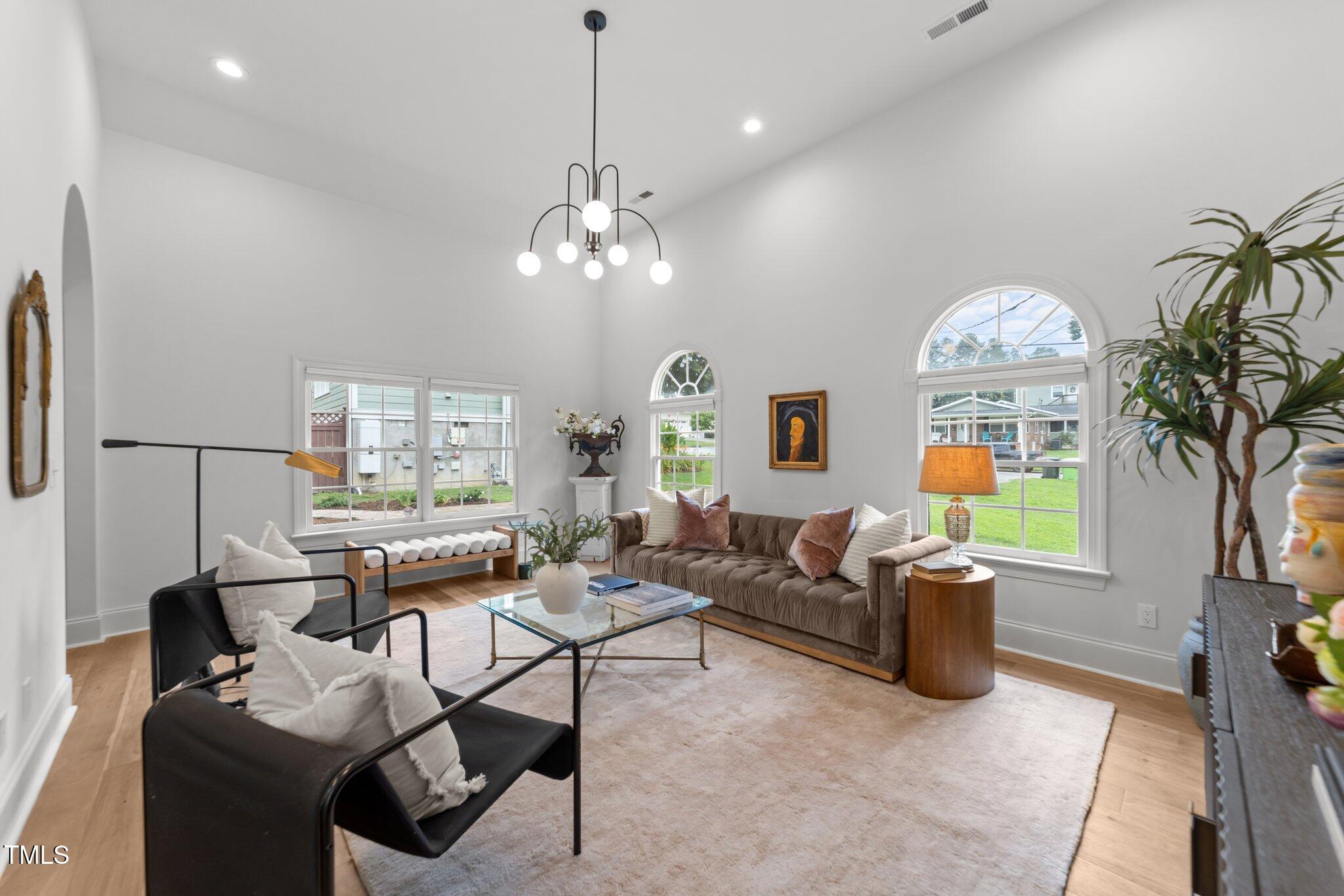 807 Edmund Street Raleigh, NC 27604 - Photo 13 of 35 14-web-or-mls-3D5A9114