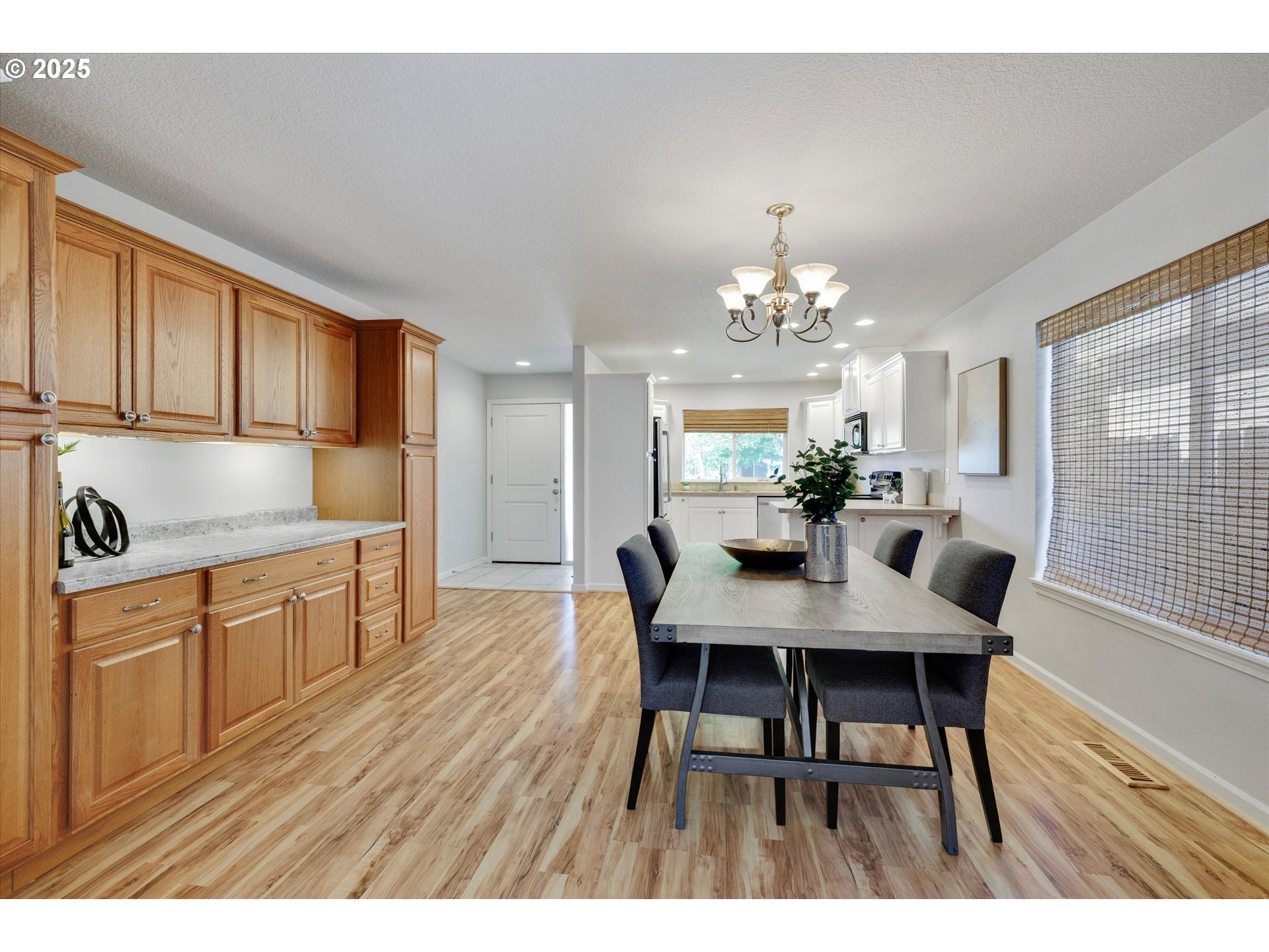2731 Baines Boulevard Hubbard, OR 97032 - Photo 11 of 41 Dining Room