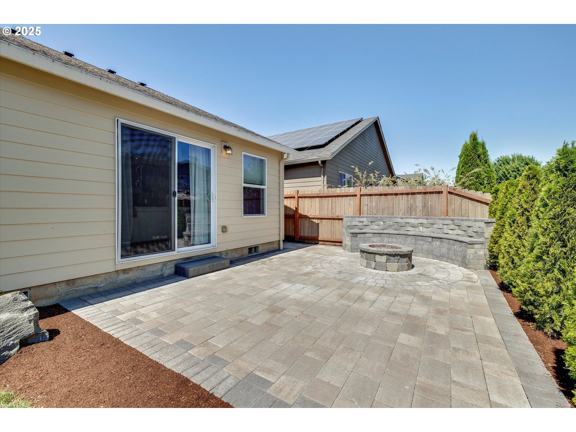 2731 Baines Boulevard Hubbard, OR 97032 - Photo 36 of 41 Patio