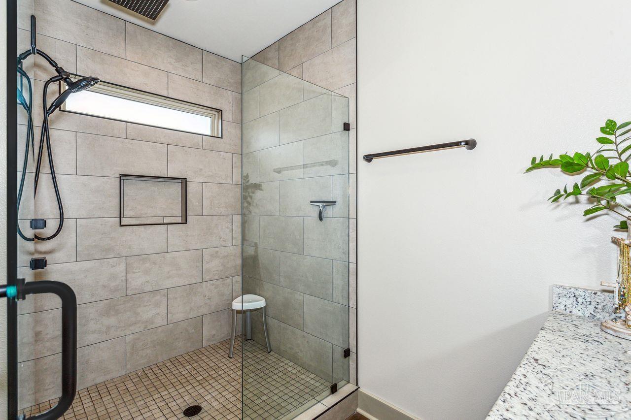 1058 Ironforge Road Cantonment, FL 32533 - Photo 24 of 41