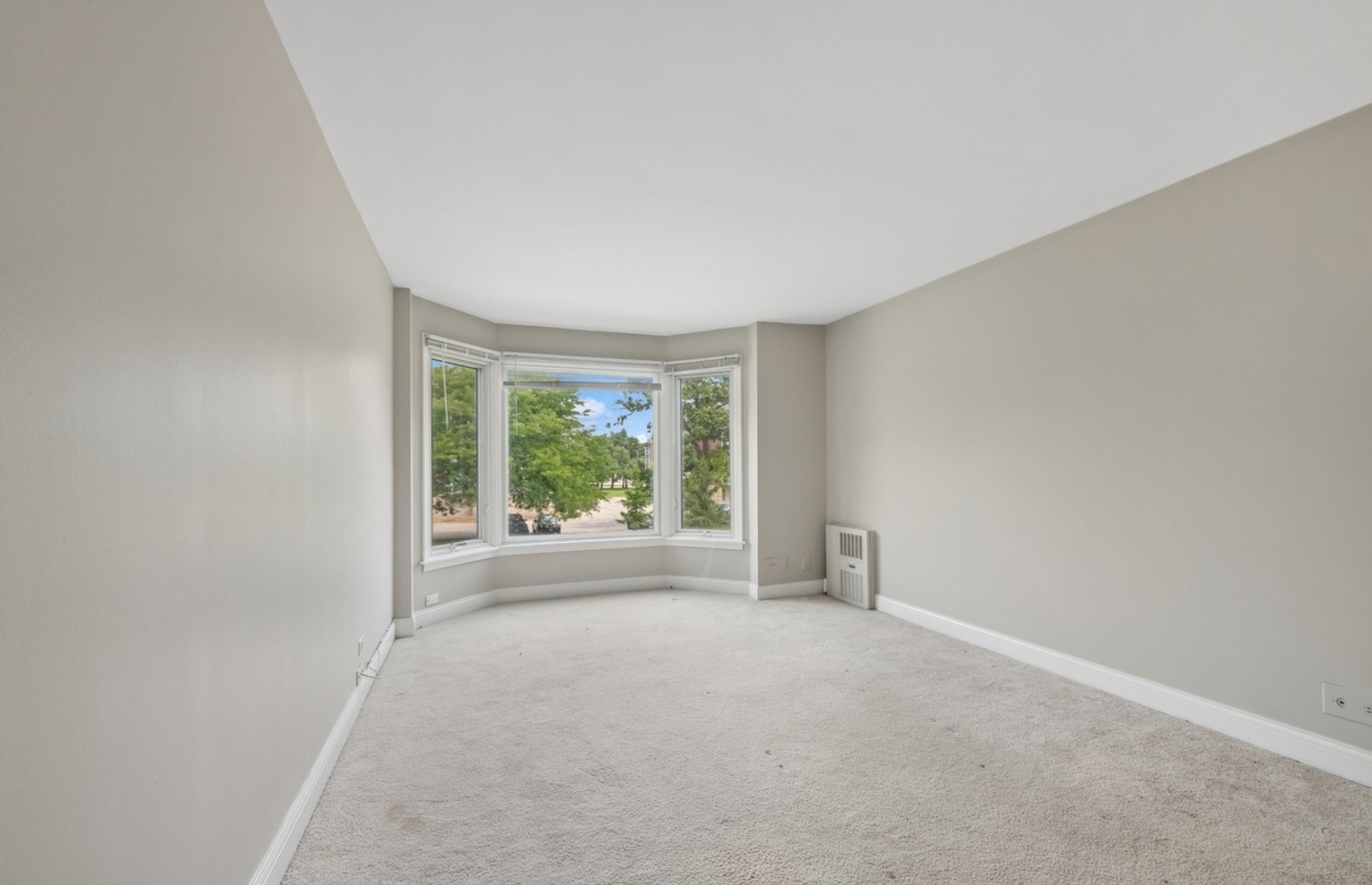 2500 Windsor Mall, Unit 1F Park Ridge, IL 60068 - Photo 6 of 15
