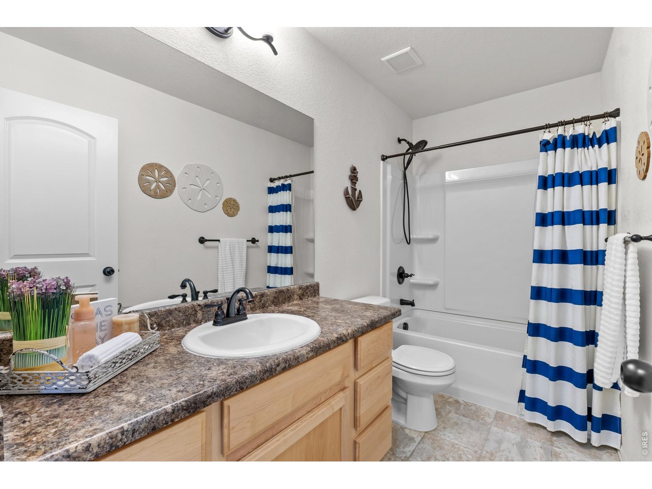 8732 15th St Road Greeley, CO 80634 - Photo 22 of 37 Bathroom 2