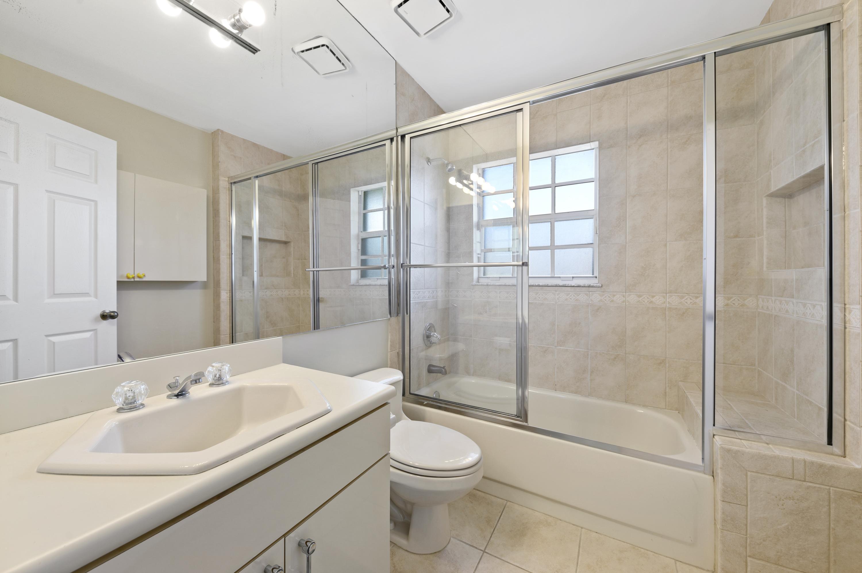 4080 Northwest 58th Lane Boca Raton, FL 33496 - Photo 14 of 20 GuestRoomBath