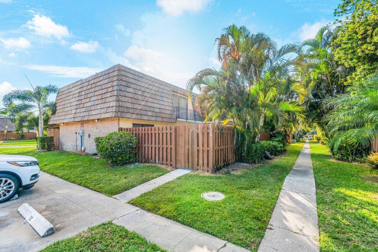 712 Springdale Circle Palm Springs, FL 33461 - Photo 1 of 24 001-712SpringdaleCircle-PalmSprings-FL-3