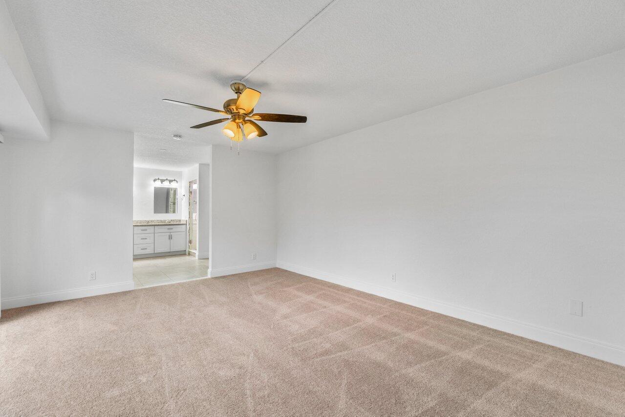 712 Springdale Circle Palm Springs, FL 33461 - Photo 19 of 24 023-712SpringdaleCircle-PalmSprings-FL-3