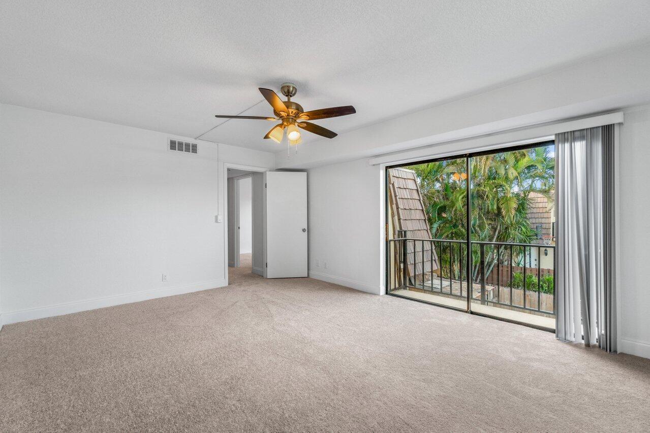 712 Springdale Circle Palm Springs, FL 33461 - Photo 20 of 24 024-712SpringdaleCircle-PalmSprings-FL-3