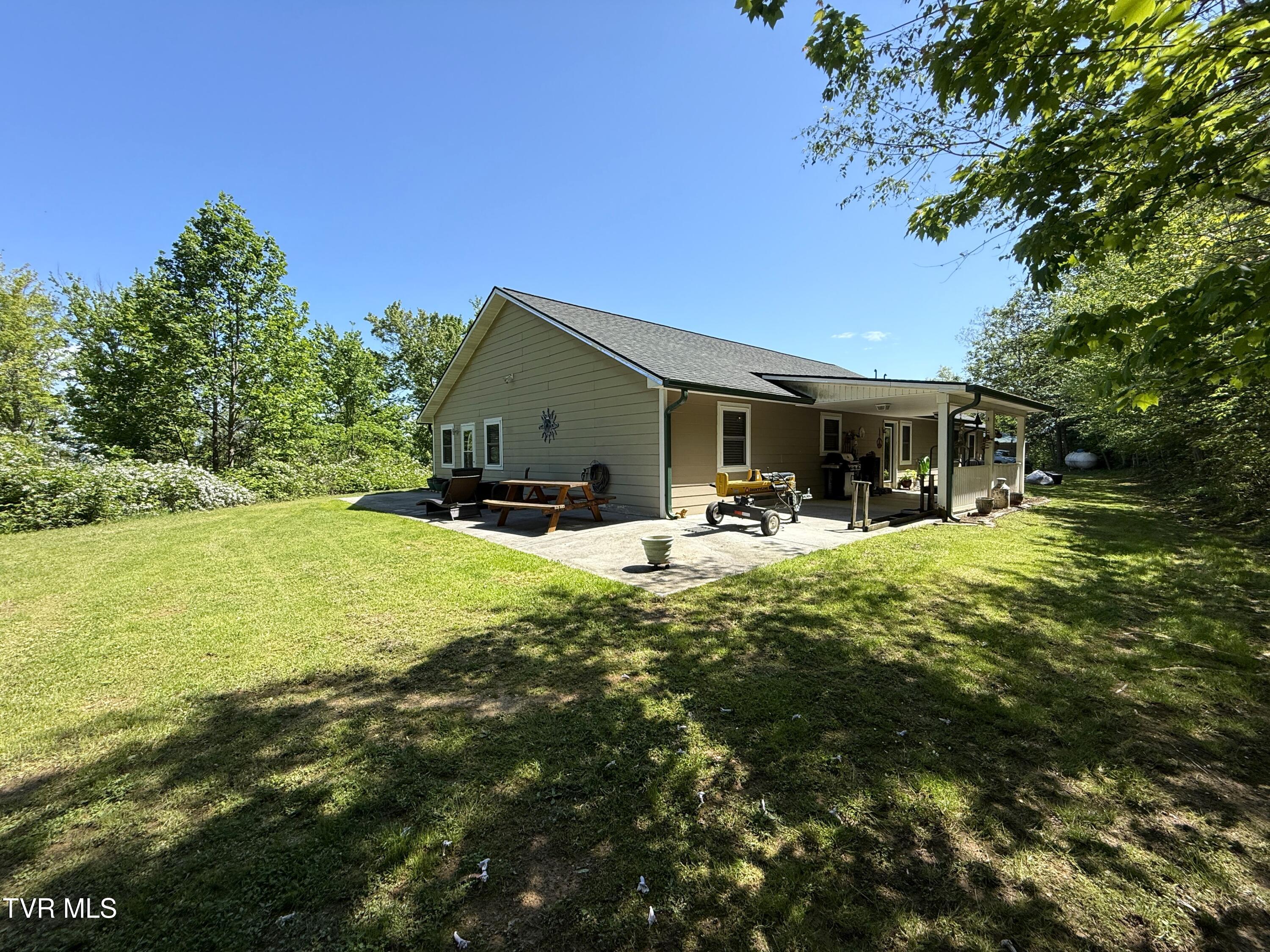 804 Punkton Road Del Rio, TN 37727 - Photo 8 of 34 6A