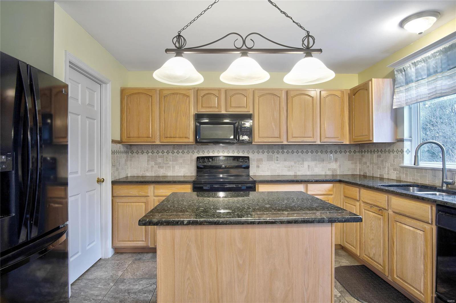 3437 Middlebury Way Shiloh, IL 62221 - Photo 7 of 30 Gallery Image 7