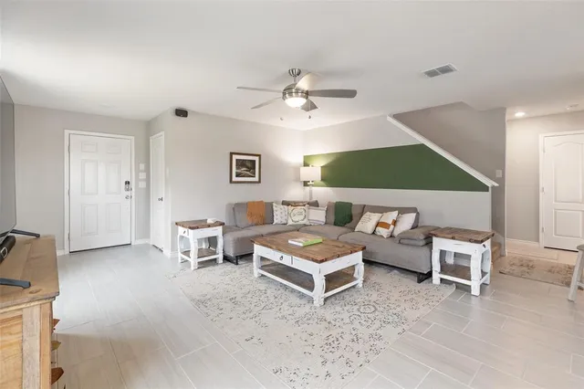 $275,000 | 2055 Wildcat Trail, Crandall, TX 75114