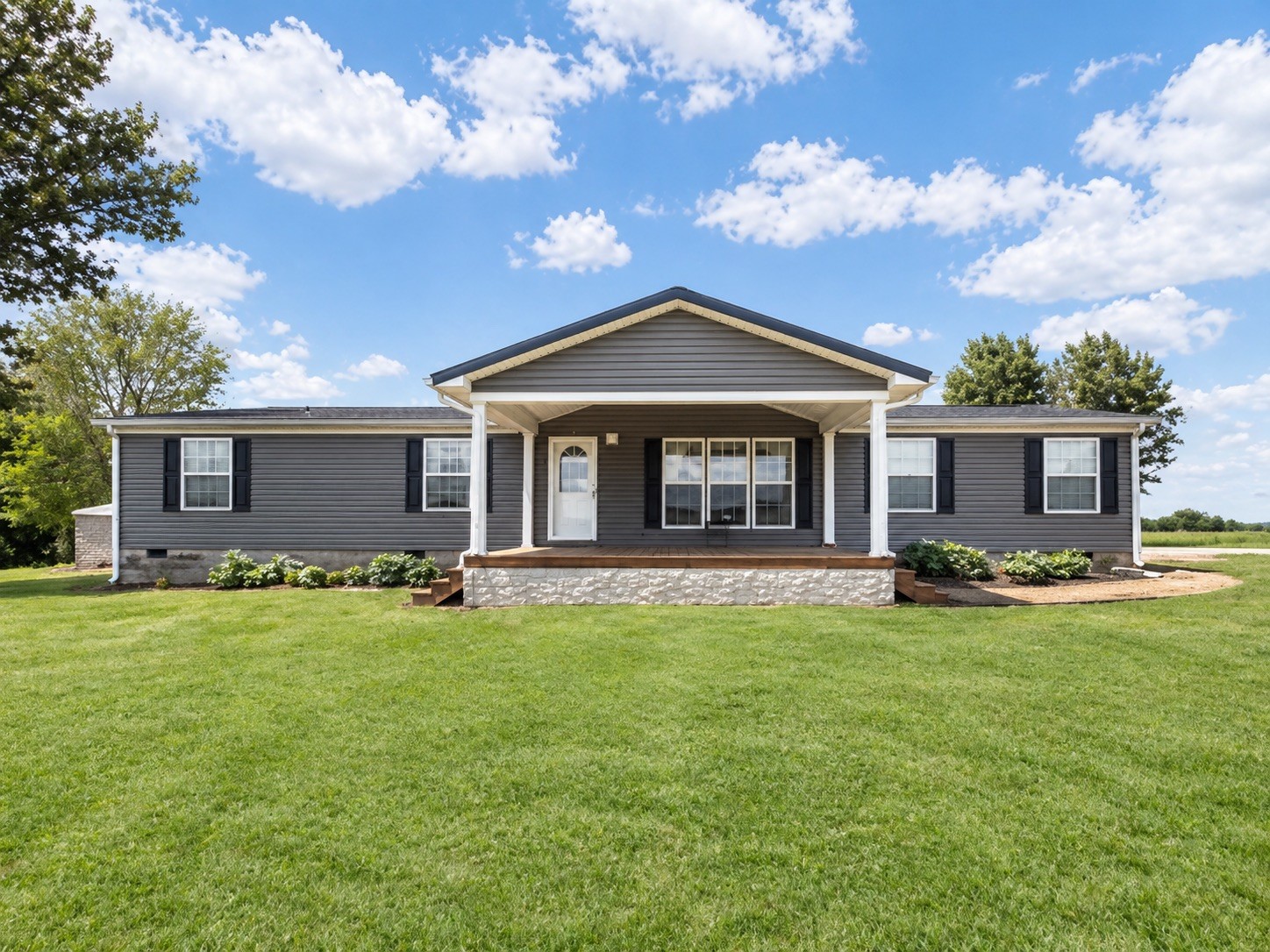 14151 Rangers Landing Road Calhoun, KY 42327 - Photo 1 of 32 Gallery Image 1