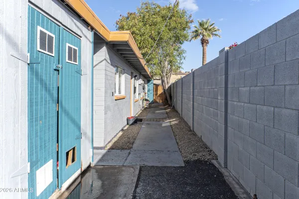 a view of a pathway both side of building