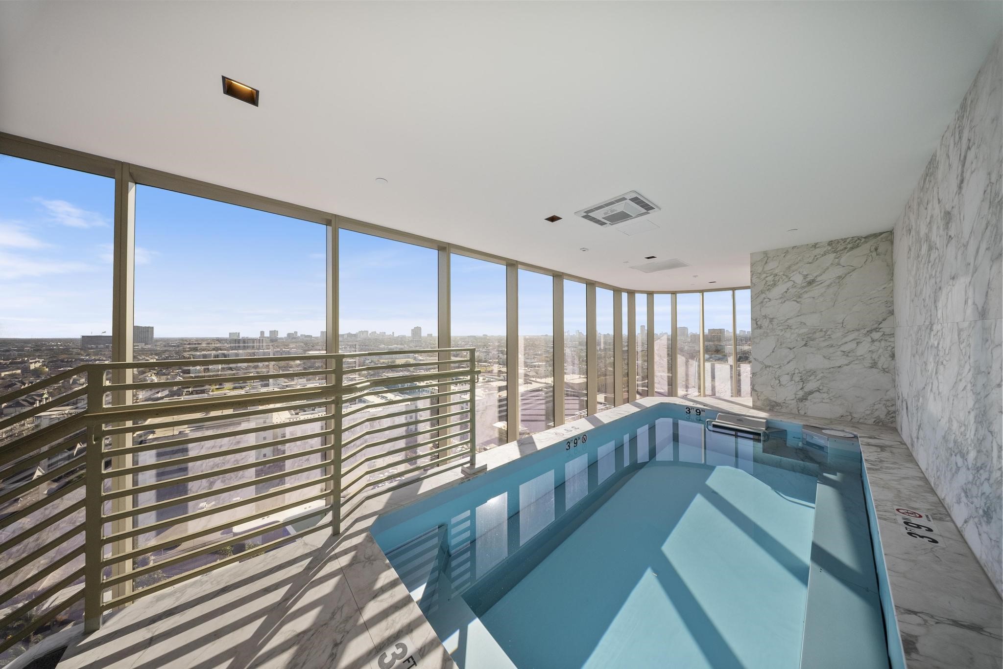 1711 Allen Parkway, Unit 1802 Houston, TX 77019 - Photo 25 of 28 a view of balcony with furniture