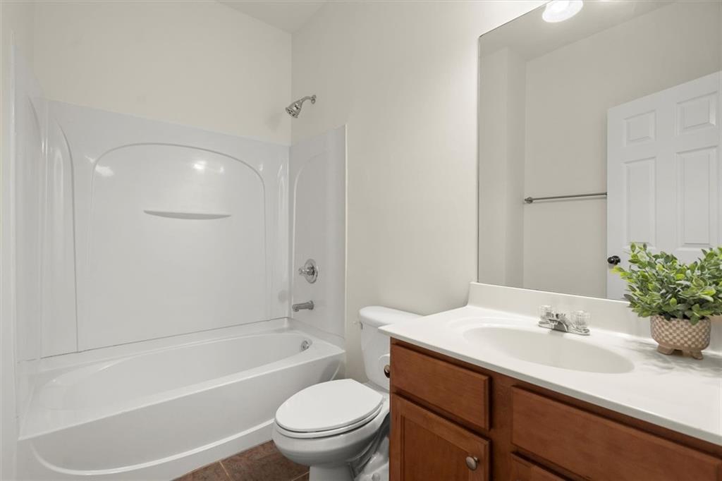 3196 Buck Way Alpharetta, GA 30004 - Photo 46 of 53 a bathroom with a sink toilet and shower