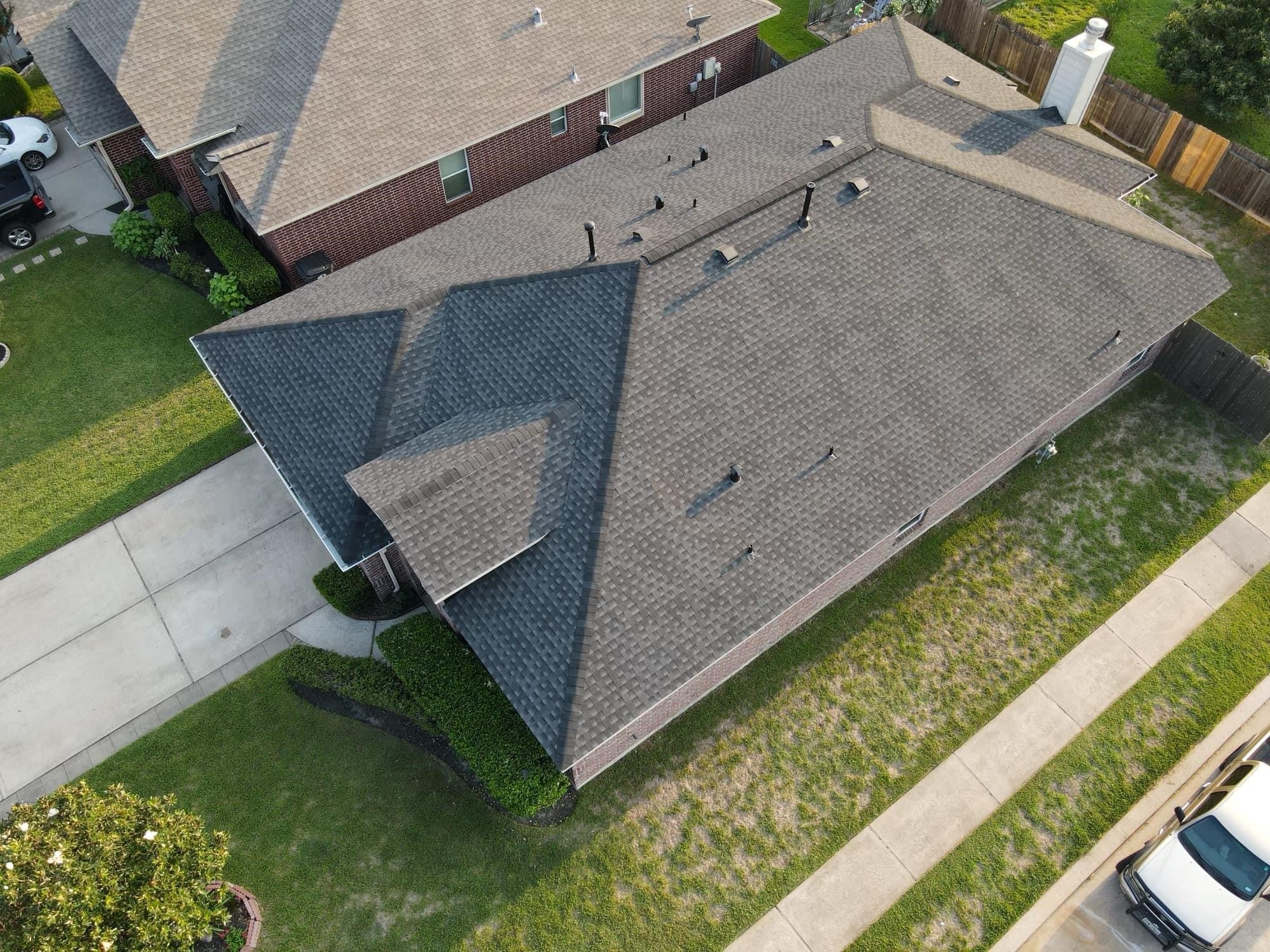 21127 Gate View Drive Houston, TX 77073 - Photo 4 of 18 a view of a back yard of the house