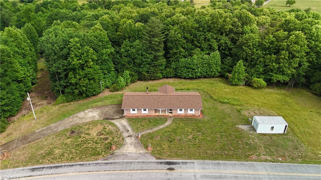 181 Layell Road Elkin, NC 28621 - Photo 3 of 33