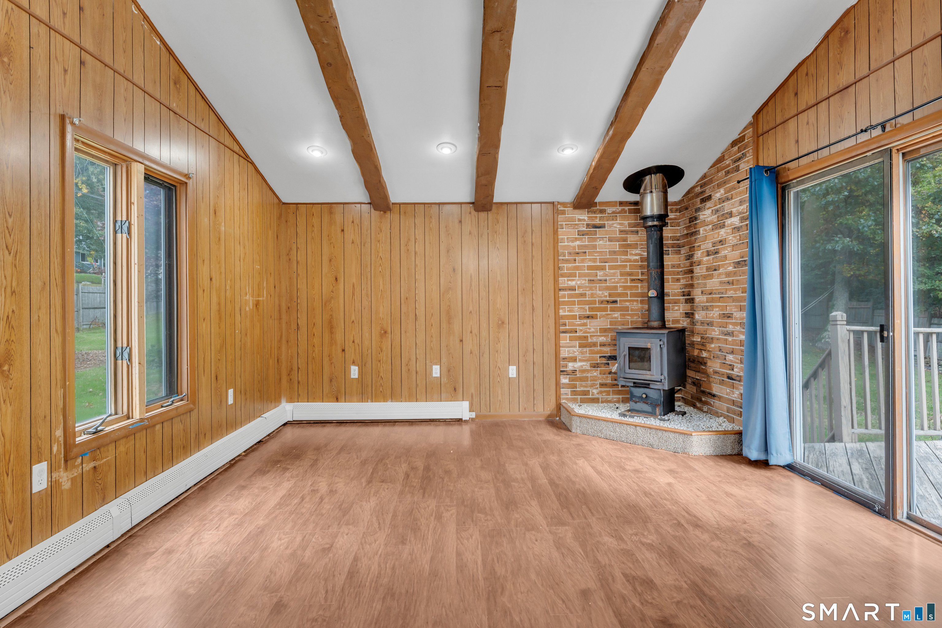561 Old Colchester Road Montville, CT 06382 - Photo 7 of 38 Gallery Image 7