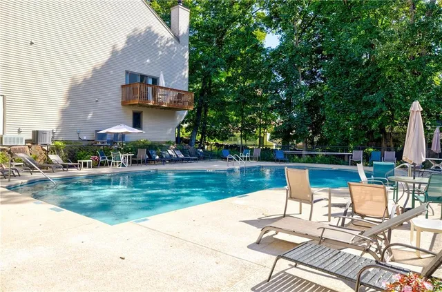 $410,000 | 2289 Bedford Street, Unit G7, Stamford, CT 06905