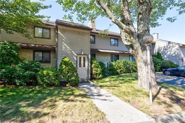 $410,000 | 2289 Bedford Street, Unit G7, Stamford, CT 06905