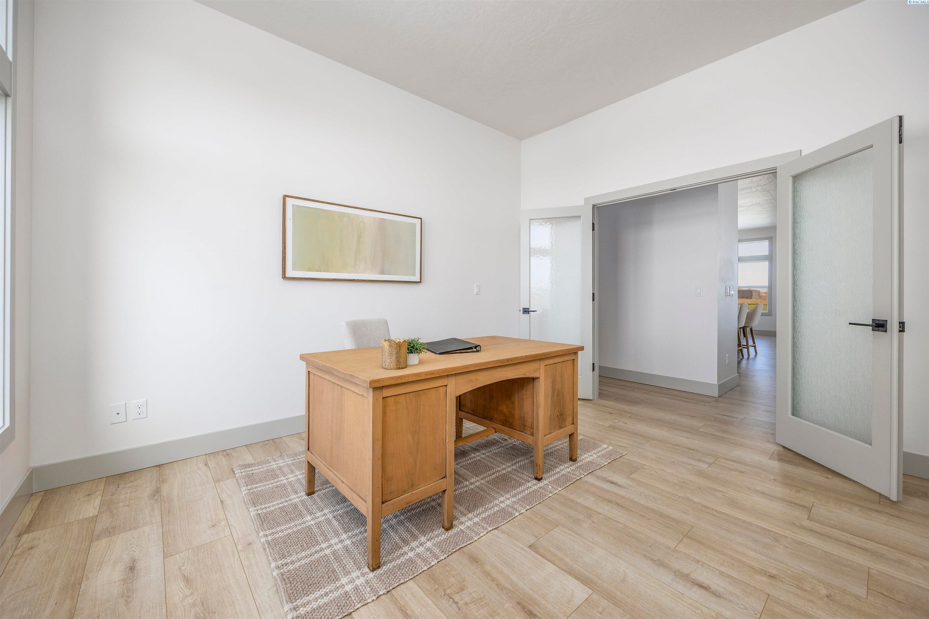 7415 Haystack Street Kennewick, WA 99338 - Photo 5 of 43 Gallery Image 5