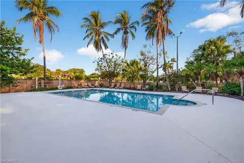 a view of a tennis court