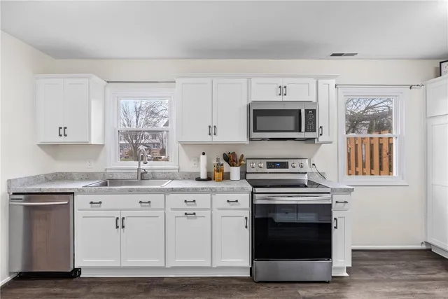 $179,900 | 1162 Hampton Drive, Victor, NY 14564