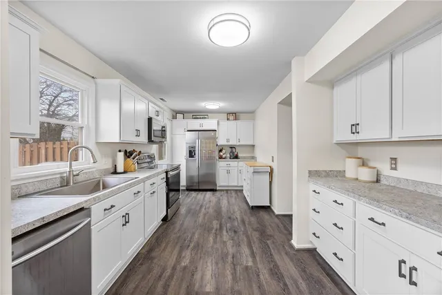 $179,900 | 1162 Hampton Drive, Victor, NY 14564