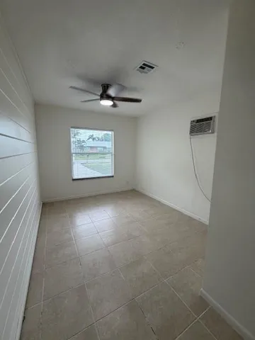 $2,300 | 500 Northwest 8th Court, Boynton Beach, FL 33426