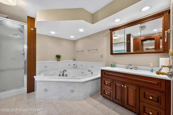 a view of an empty room with empty shelves