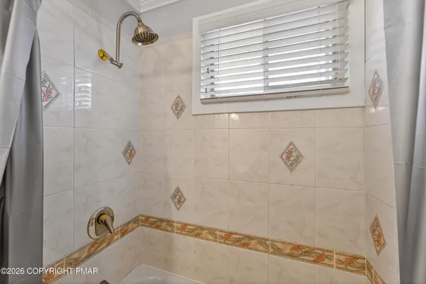 a picture of a wall with a white wall and a white wall