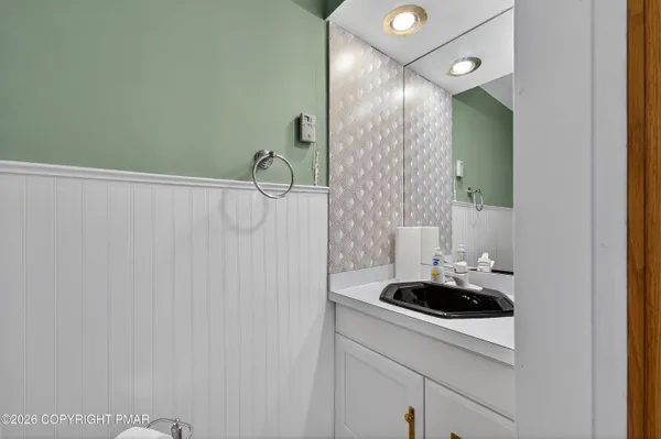 $717,000 | 219 Lake Scranton Road, Scranton, PA 18505