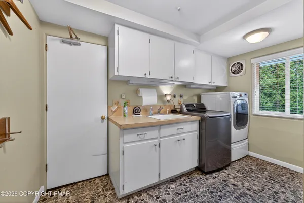 $717,000 | 219 Lake Scranton Road, Scranton, PA 18505