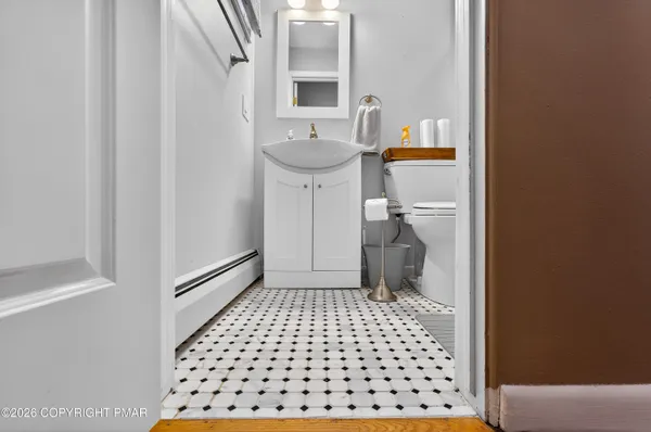 $717,000 | 219 Lake Scranton Road, Scranton, PA 18505