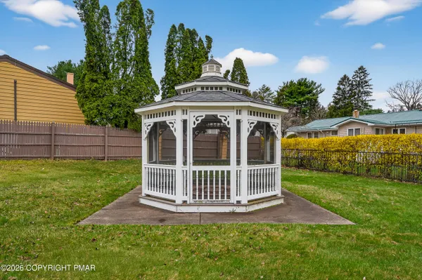 $717,000 | 219 Lake Scranton Road, Scranton, PA 18505