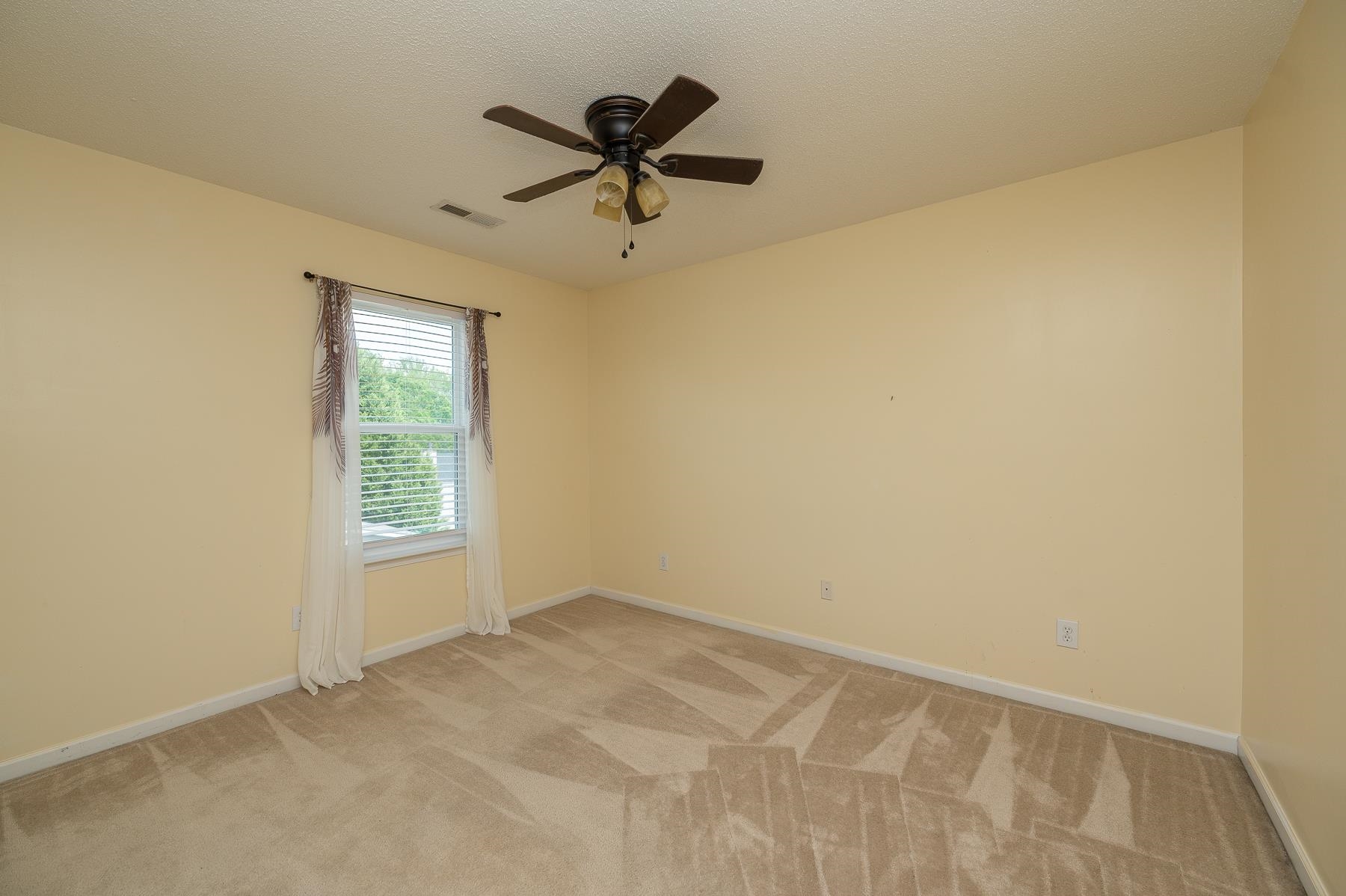 8 Single Oak Court Fountain Inn, SC 29644 - Photo 28 of 38