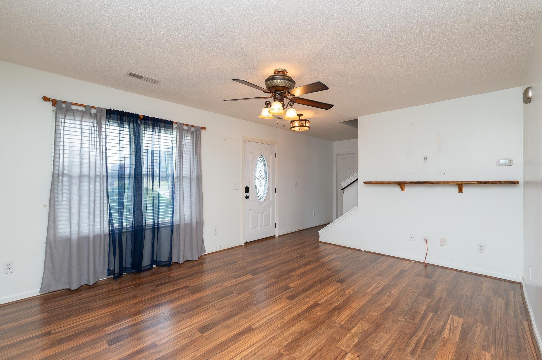 8 Single Oak Court Fountain Inn, SC 29644 - Photo 4 of 38