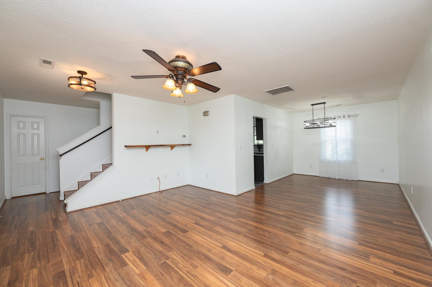 8 Single Oak Court Fountain Inn, SC 29644 - Photo 5 of 38