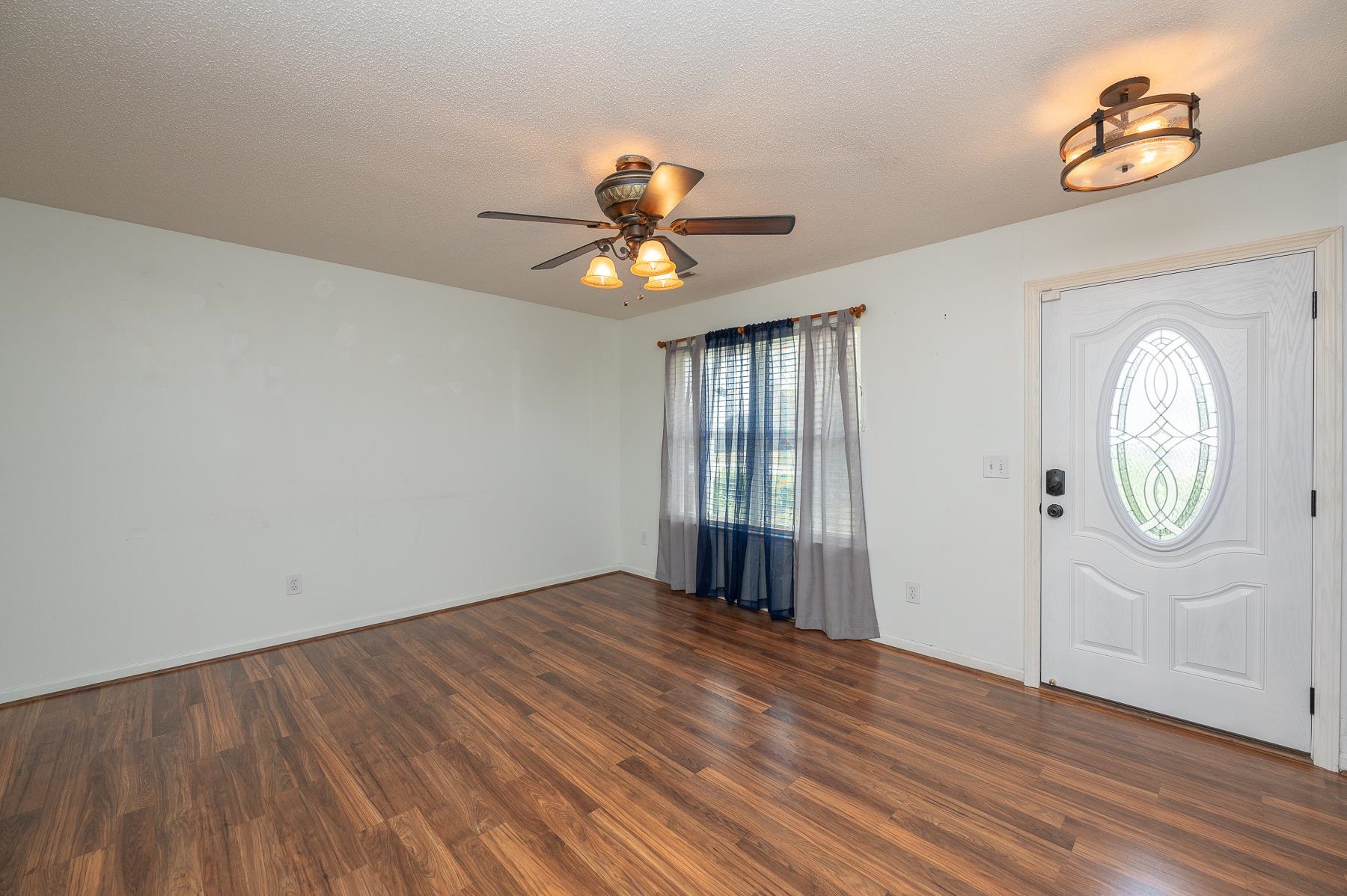 8 Single Oak Court Fountain Inn, SC 29644 - Photo 7 of 38