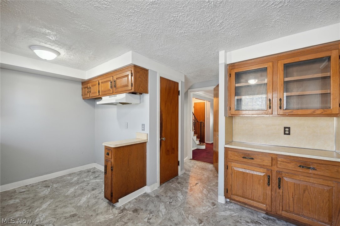3747 Fairoaks Road Cleveland, OH 44121 - Photo 15 of 35