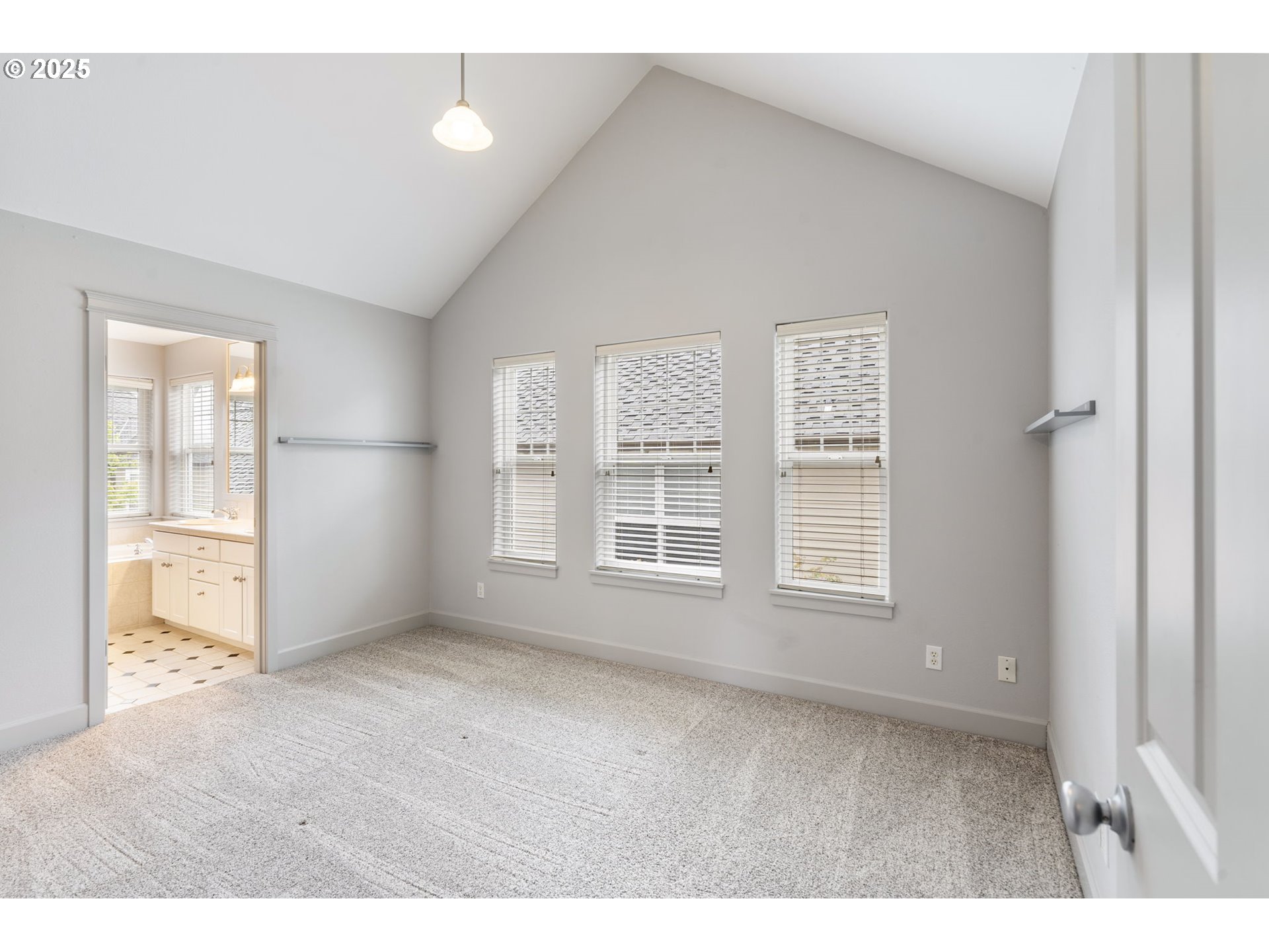 2512 Northwest Miller Road, Unit 20 Portland, OR 97229 - Photo 25 of 45