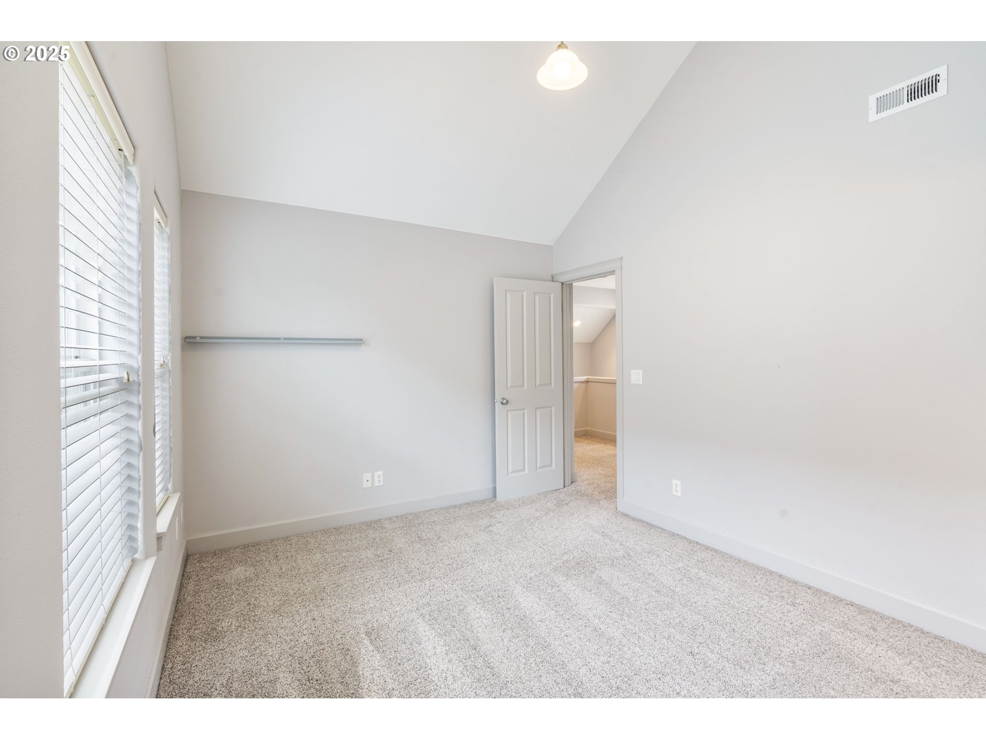 2512 Northwest Miller Road, Unit 20 Portland, OR 97229 - Photo 34 of 45