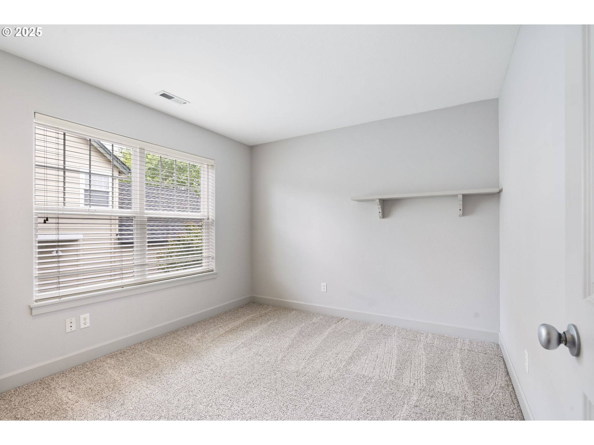 2512 Northwest Miller Road, Unit 20 Portland, OR 97229 - Photo 35 of 45