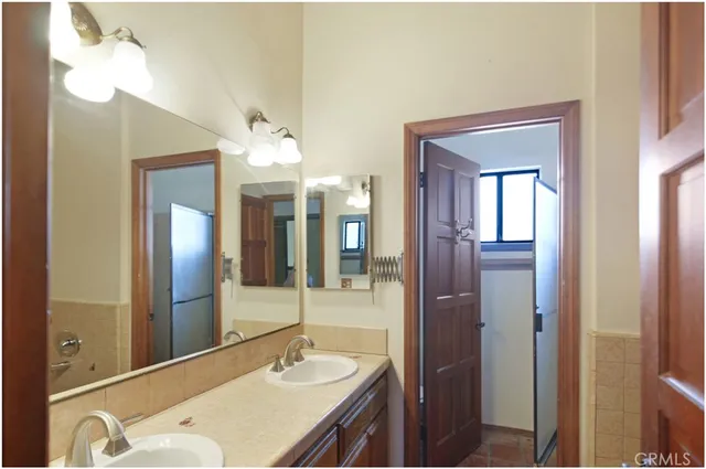 $1,799,900 | 627 19th Street, Huntington Beach, CA 92648