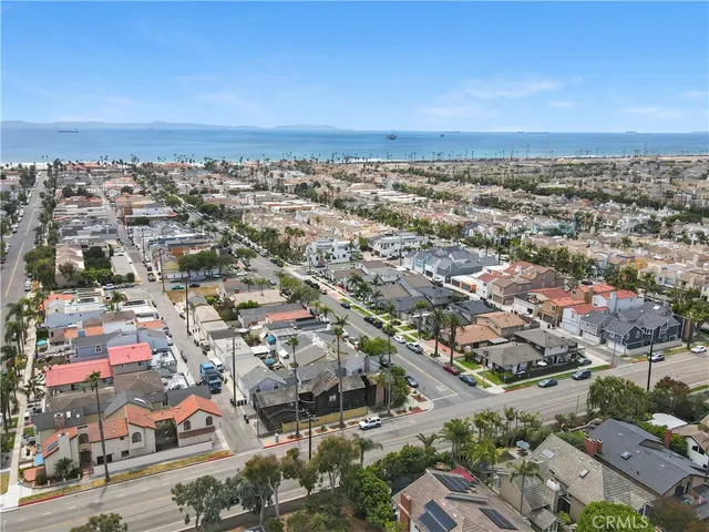 $1,799,900 | 627 19th Street, Huntington Beach, CA 92648