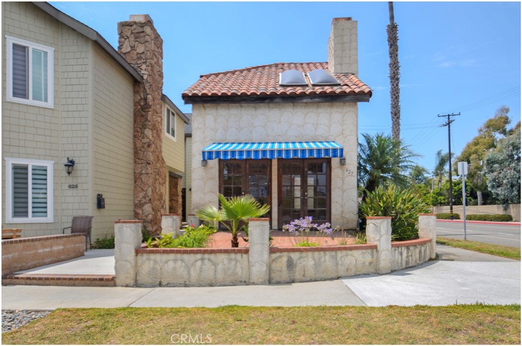 627 19th Street Huntington Beach, CA 92648 - Photo 5 of 43