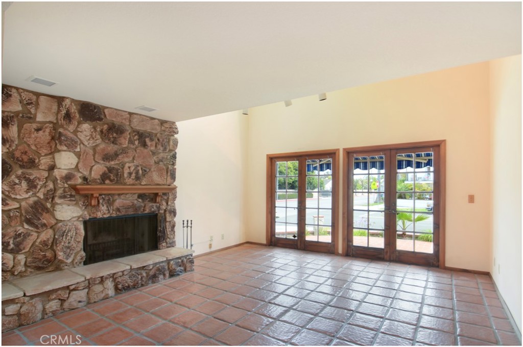 627 19th Street Huntington Beach, CA 92648 - Photo 7 of 43