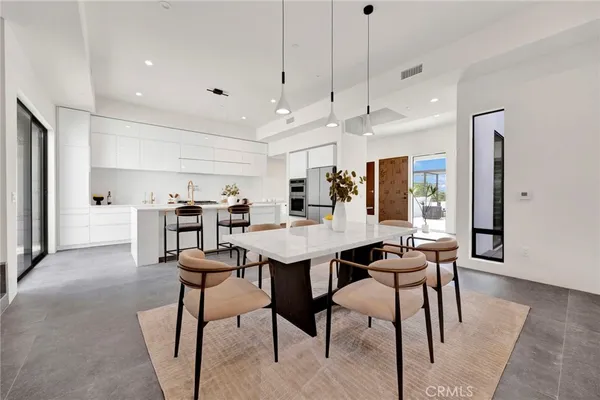 $2,778,000 | 325 West Grand View Avenue, Sierra Madre, CA 91024