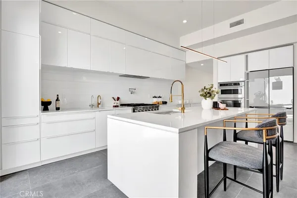 $2,778,000 | 325 West Grand View Avenue, Sierra Madre, CA 91024