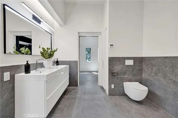 $2,778,000 | 325 West Grand View Avenue, Sierra Madre, CA 91024