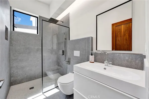 $2,778,000 | 325 West Grand View Avenue, Sierra Madre, CA 91024