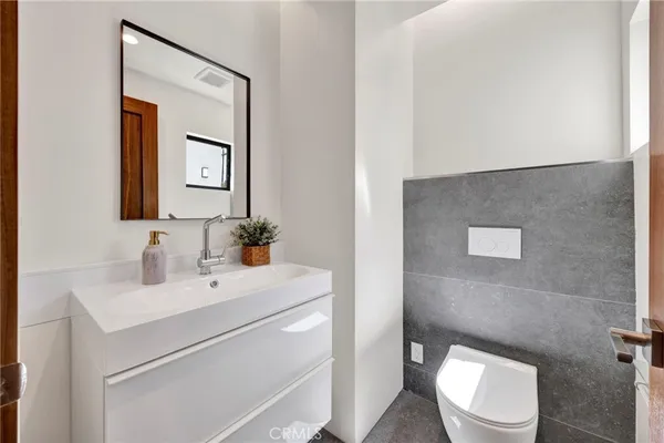 $2,778,000 | 325 West Grand View Avenue, Sierra Madre, CA 91024